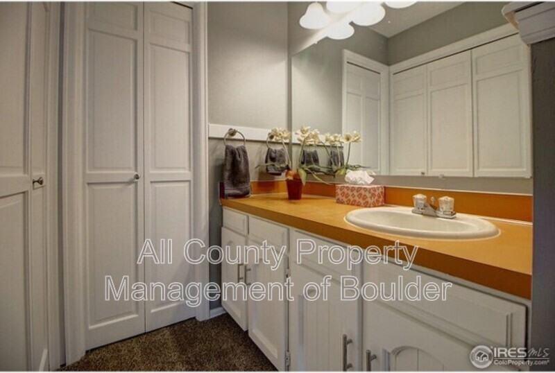 14 Benthaven Pl - Photo 7 of 18