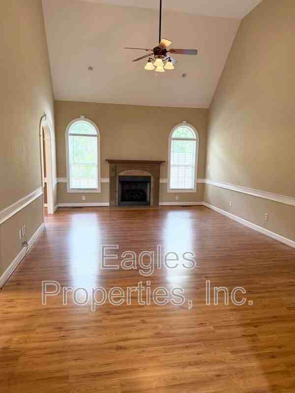 201 Autumn Ridge Dr - Photo 2 of 21
