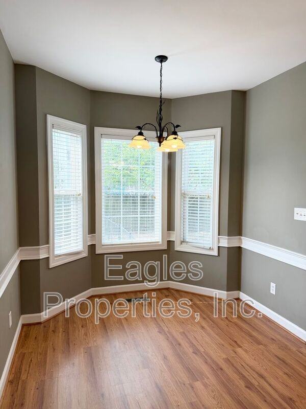 201 Autumn Ridge Dr - Photo 3 of 21