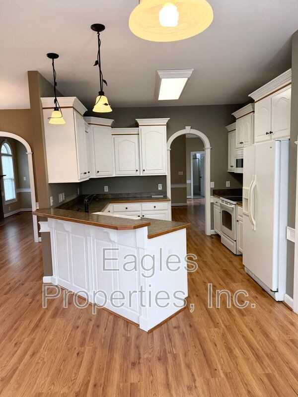 201 Autumn Ridge Dr - Photo 6 of 21