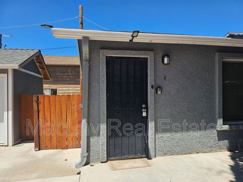 513 W Frontier St #4 - Photo 4 of 12