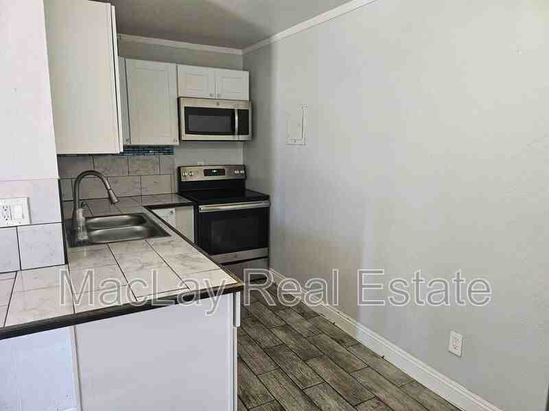 513 W Frontier St #4 - Photo 6 of 12