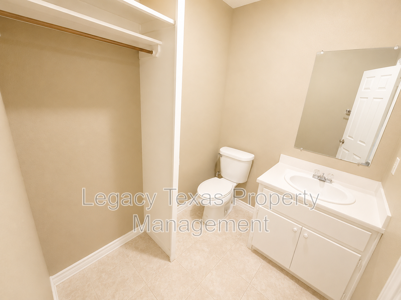 508 N Crowley Rd - Photo 6 of 19