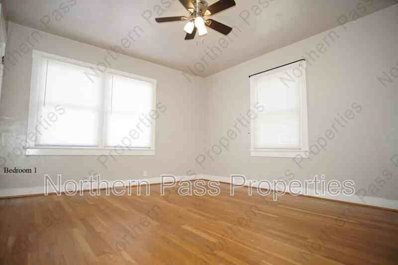 4424 Cambridge Ave - Photo 7 of 22