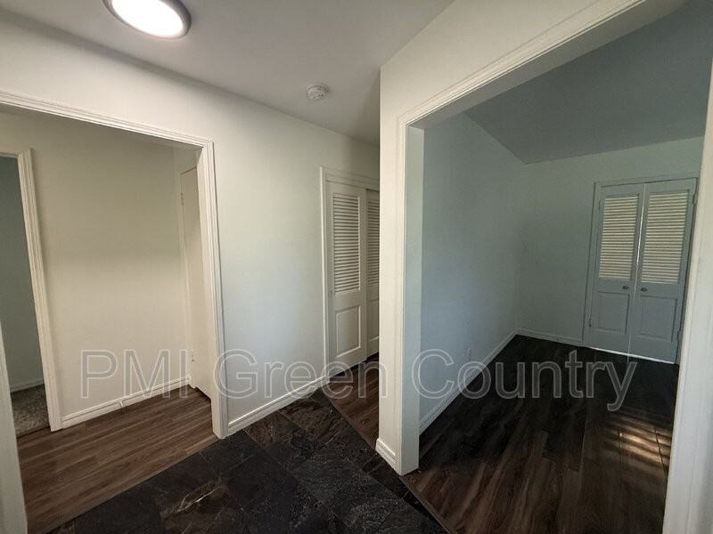 8174 E 31st Pl - Photo 2 of 18