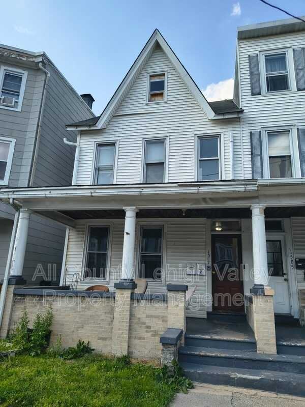 1507 Washington St
