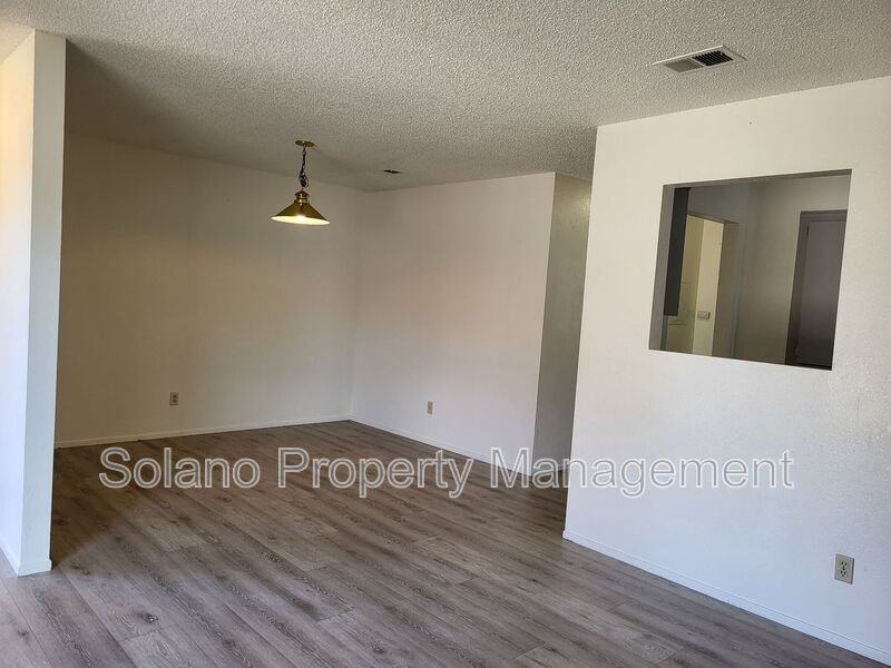 818 E Tabor Ave #8 - Photo 2 of 27