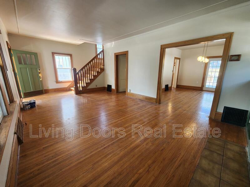 2300 Sewell St - Photo 7 of 27