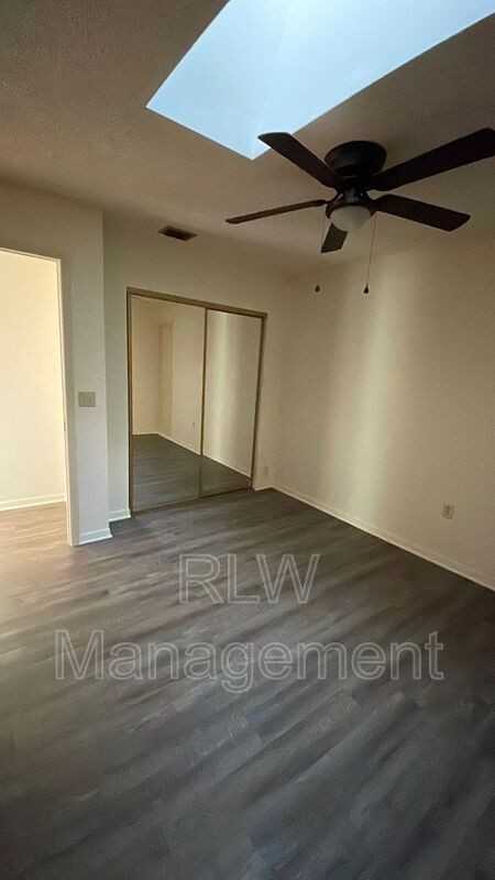 44 S Kentucky Ave - Photo 3 of 31
