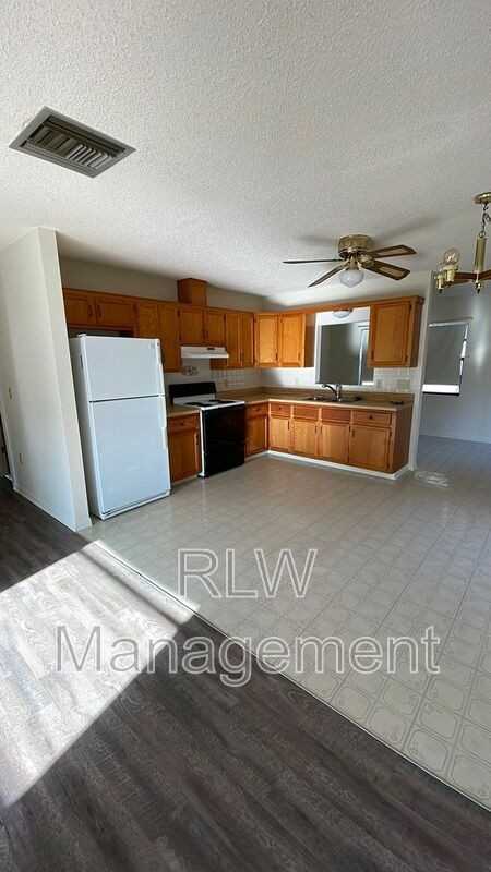 44 S Kentucky Ave - Photo 6 of 31