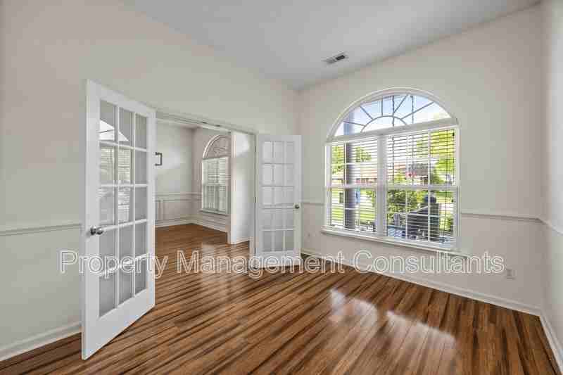 125 Coldsprings Dr - Photo 5 of 28