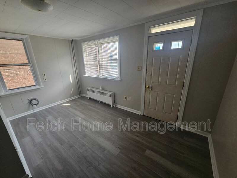 17 S Front St #17A - Photo 3 of 13