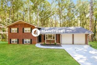 6265 E Shore Cir - Photo 1 of 1