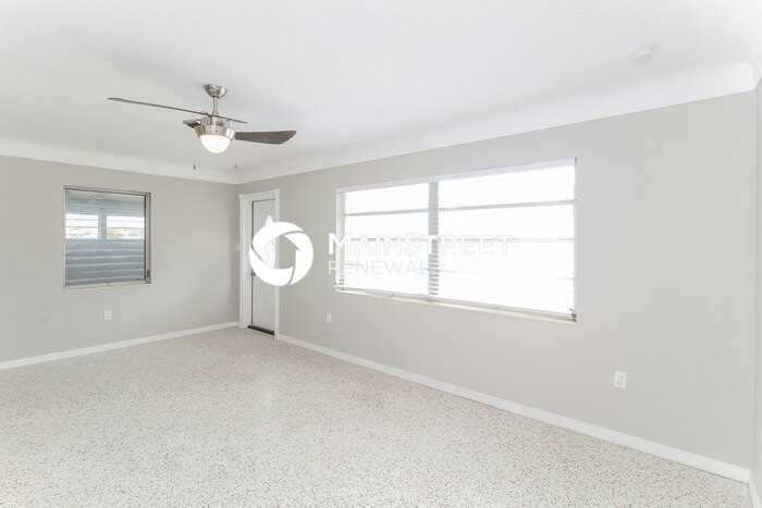 2414 Foster Ln - Photo 3 of 16