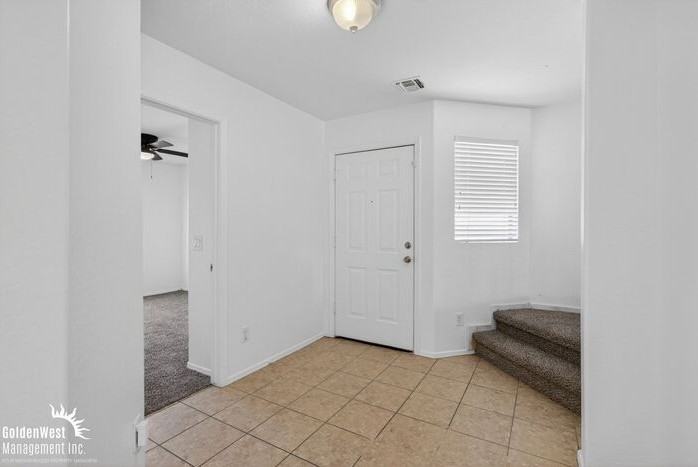 24011 N Cargo Ave - Photo 2 of 32
