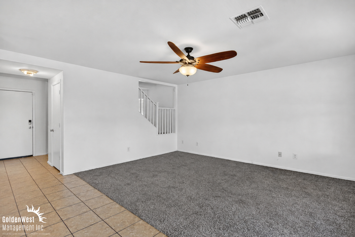 24011 N Cargo Ave - Photo 4 of 32