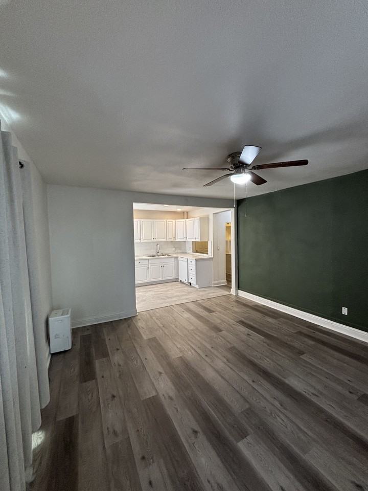 1013 Santiago Ave #NA - Photo 4 of 9