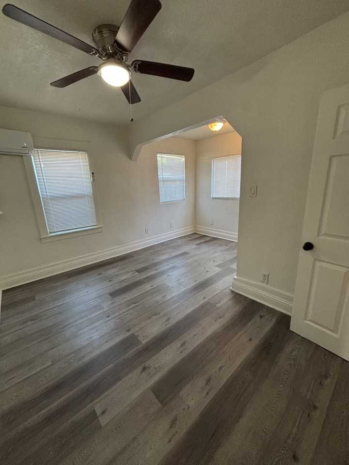 1013 Santiago Ave #NA - Photo 6 of 9