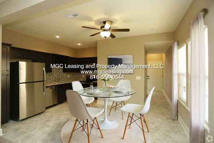 2130 Sw Timbertrace Ln - Photo 2 of 28