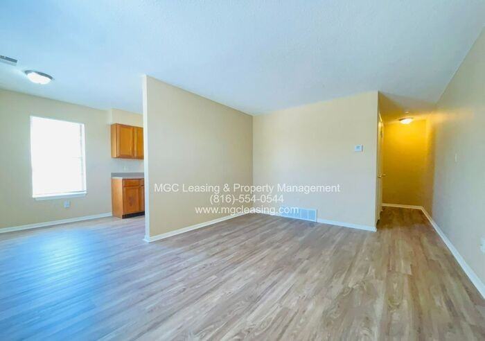 1560 E 125th St #B - Photo 7 of 19