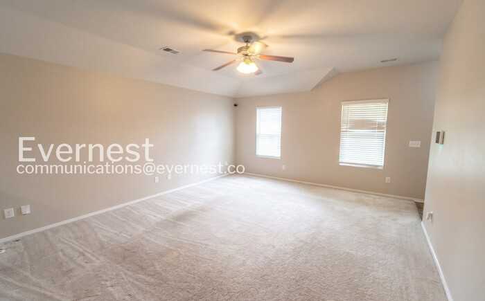 500 Margaret Ln - Photo 2 of 21