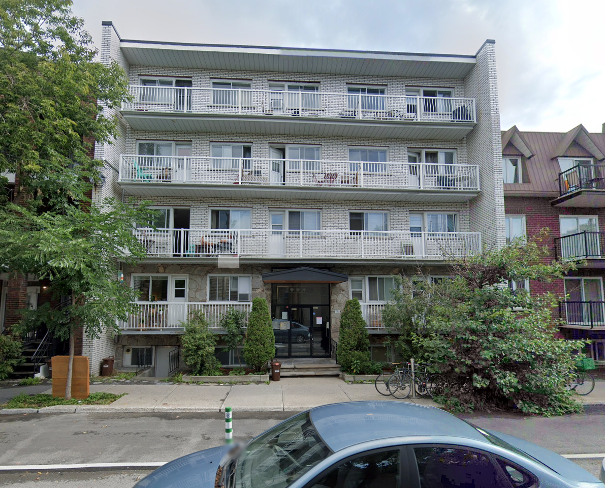 4301 de la Roche - Photo 2 of 6