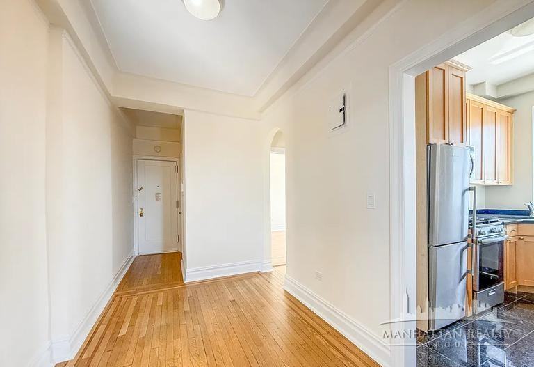 2nd Ave #9I - Photo 6 of 8