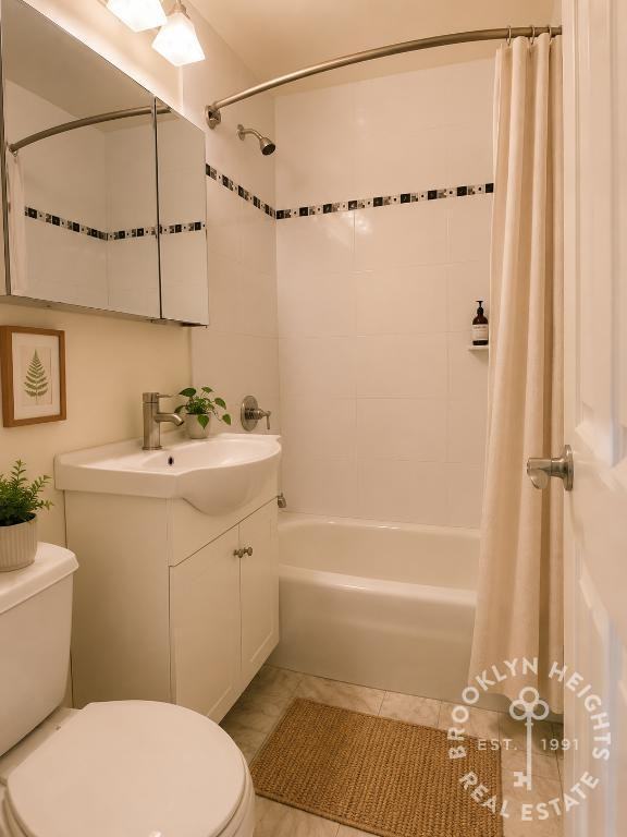 372 State St #6 - Photo 5 of 7