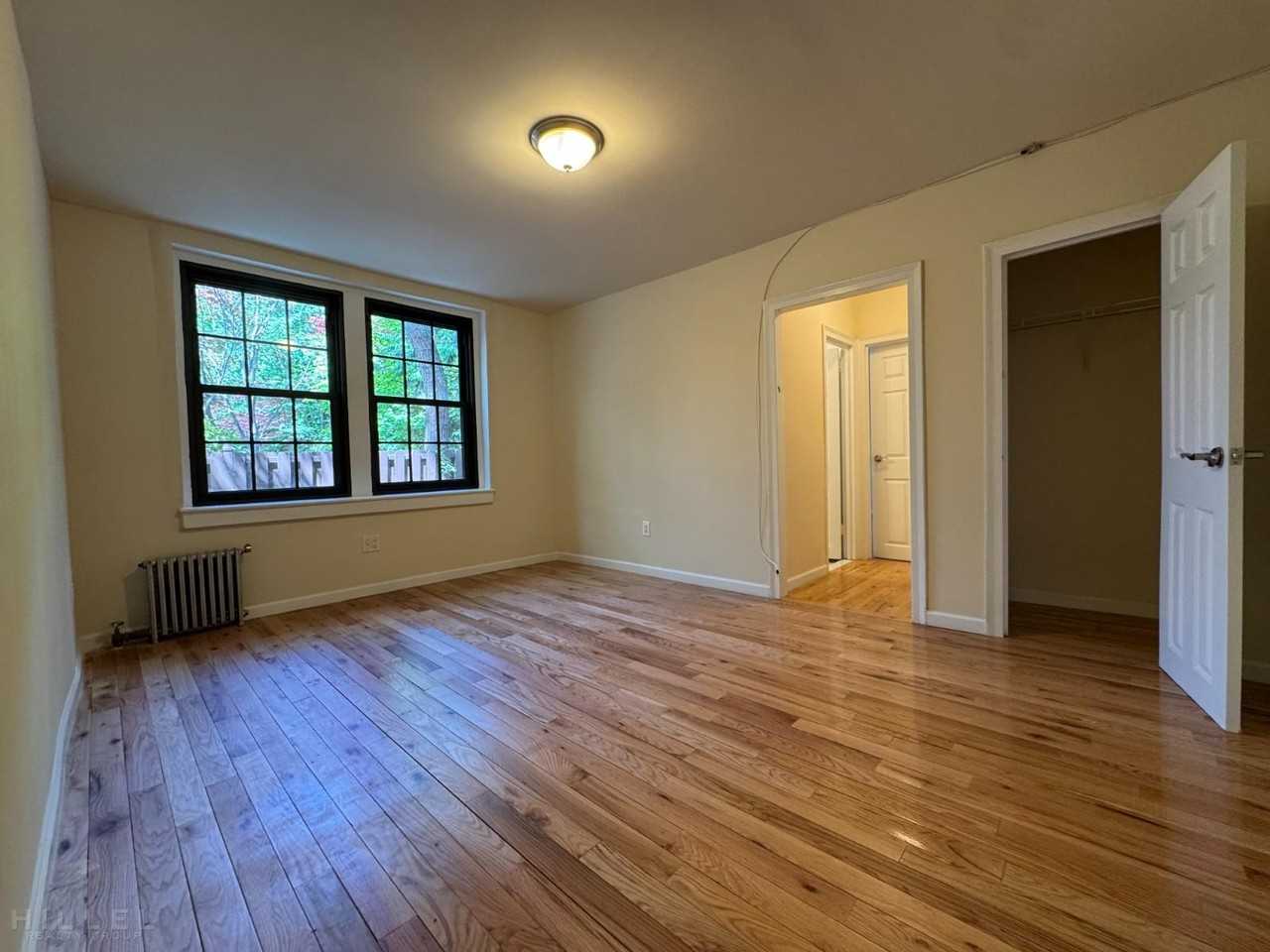 Skillman Ave #H02 - Photo 4 of 7