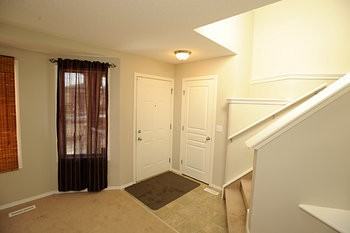 1038 Taradale Dr Ne - Photo 3 of 16