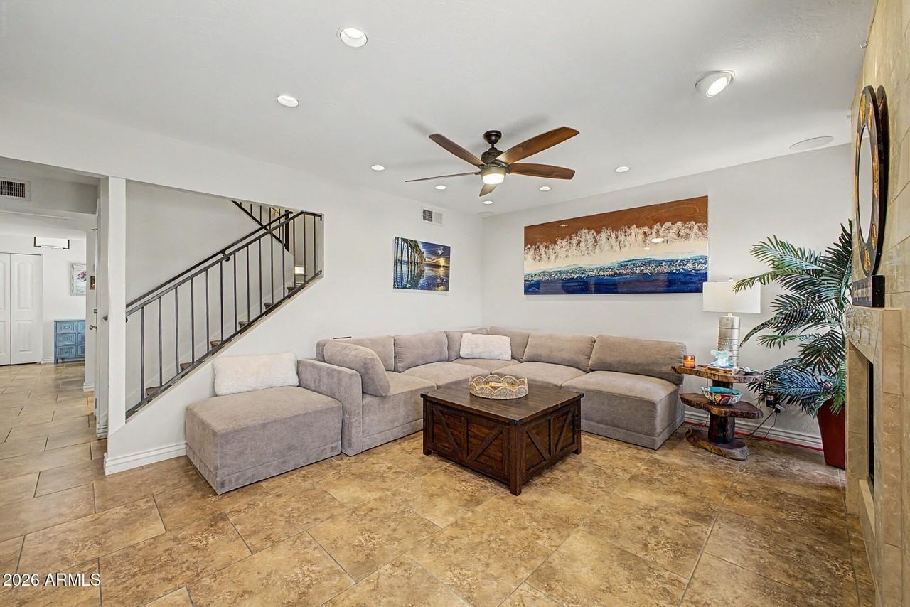 7820 E Pleasant Run - Photo 4 of 30