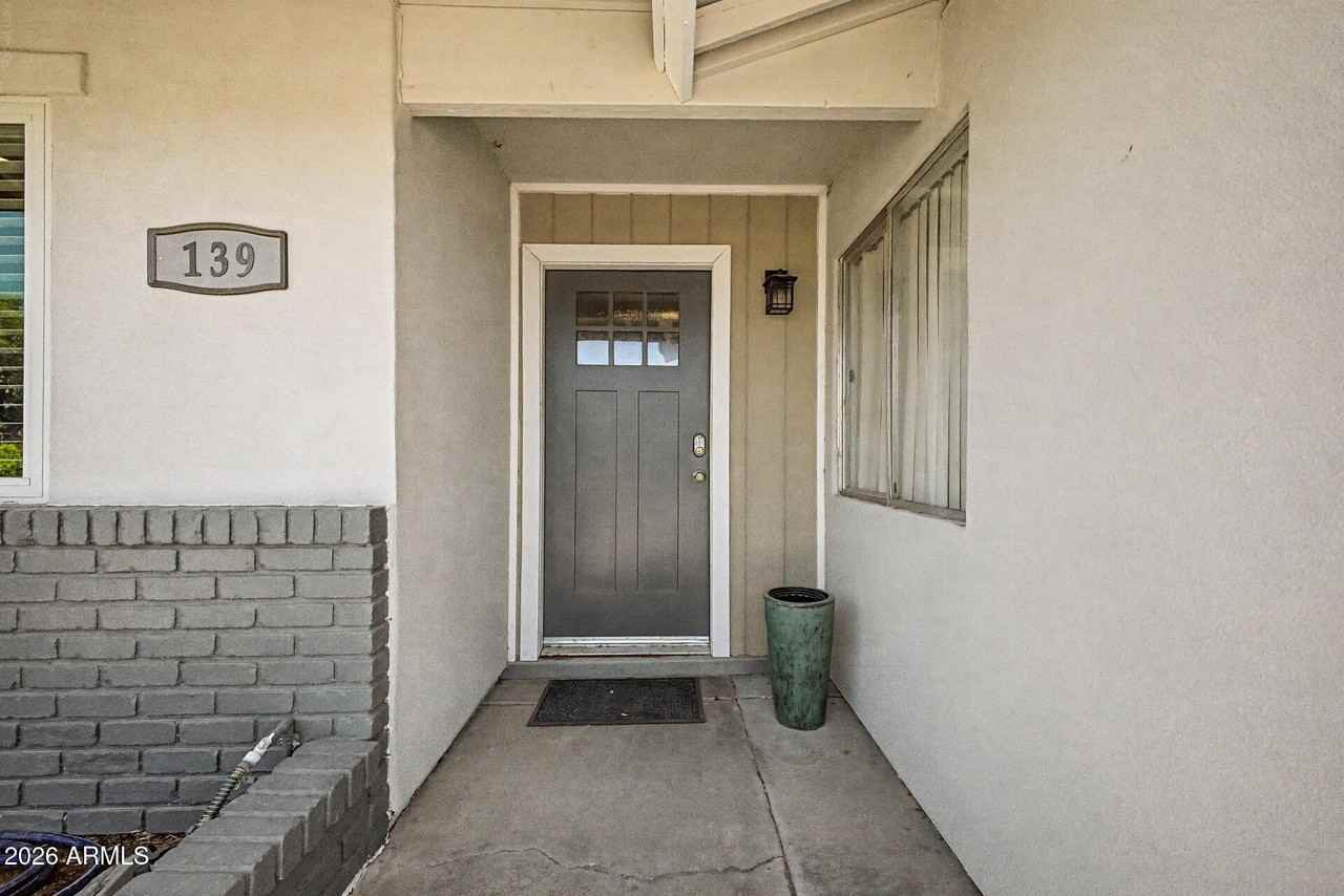 139 E Heather Ave - Photo 3 of 35