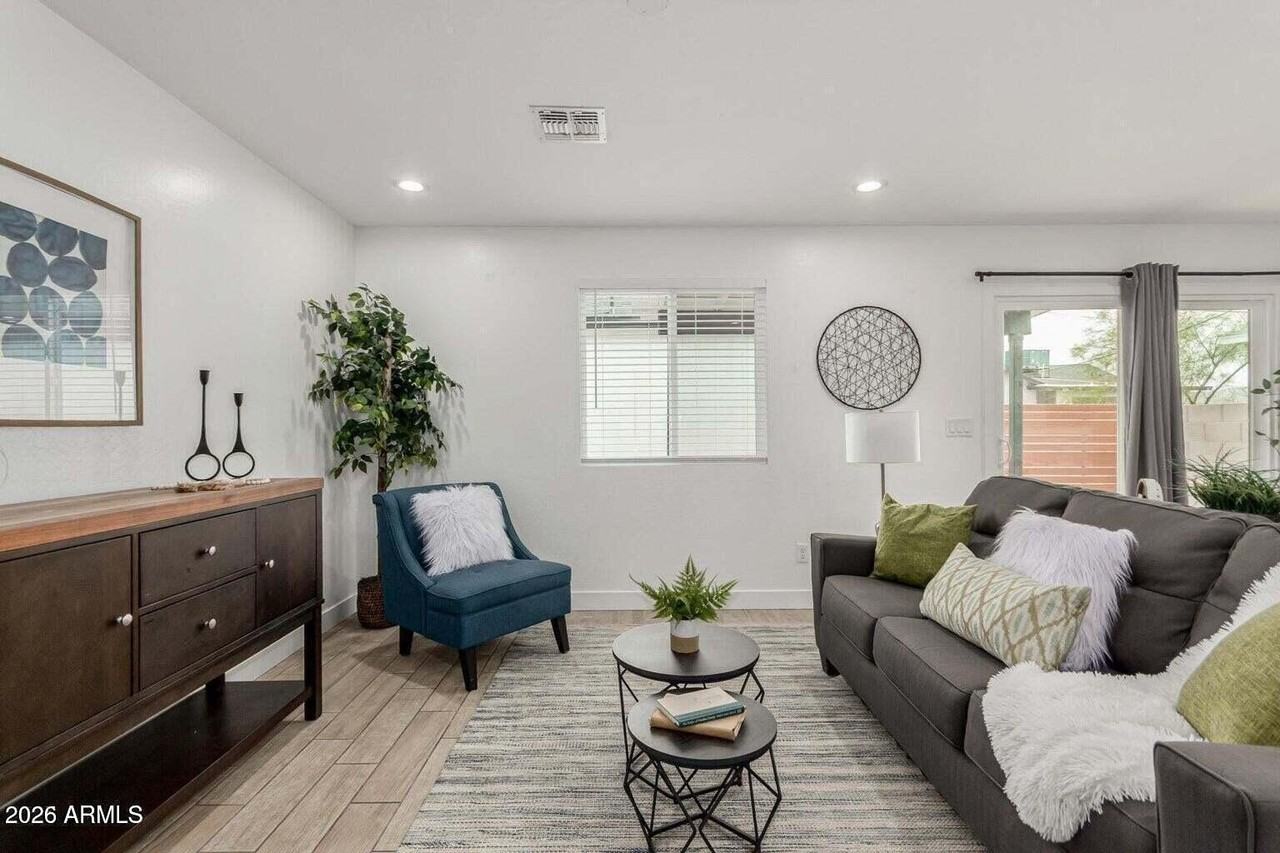 5236 S 13th Pl - Photo 2 of 15