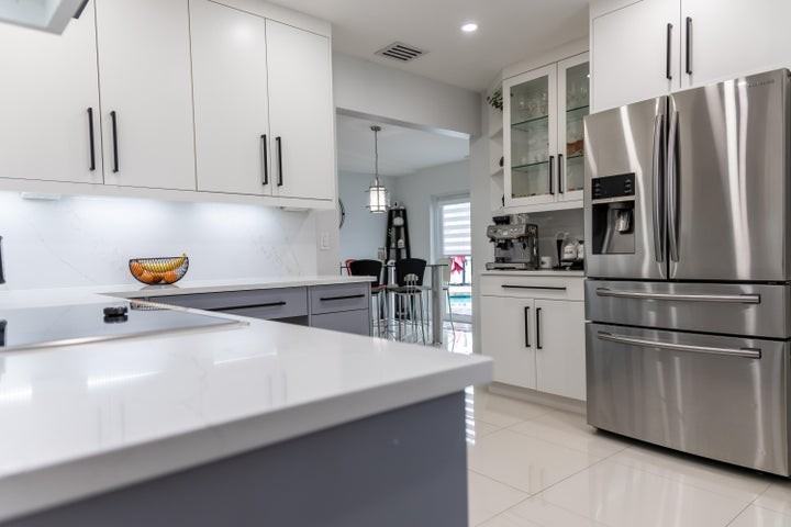 5668 Albert Road - Photo 2 of 9