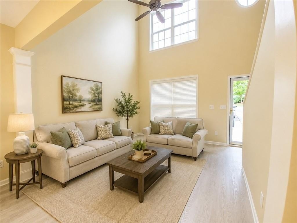 11090 Wittenridge Dr - Photo 2 of 16