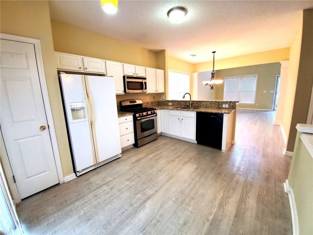 11090 Wittenridge Dr - Photo 7 of 16