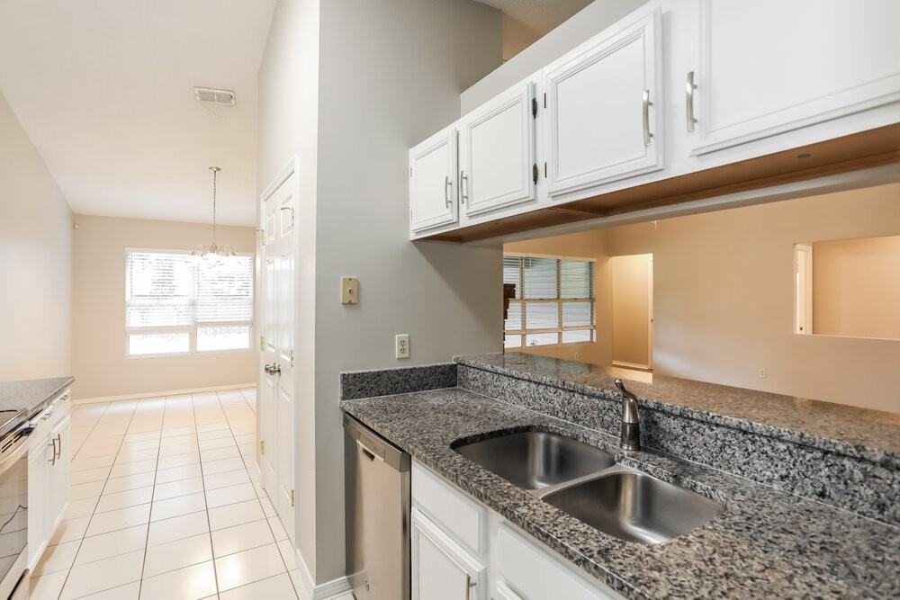 5966 Lazy Meadow Ct - Photo 6 of 16