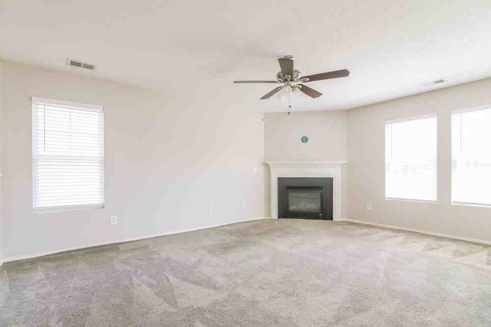 3164 Varcroft Rd - Photo 4 of 17