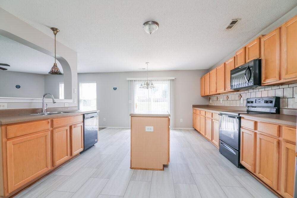 3164 Varcroft Rd - Photo 6 of 17
