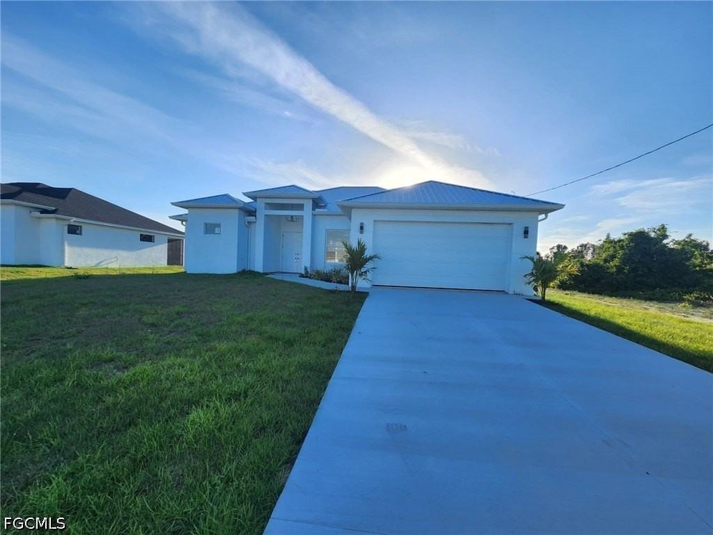 334 Ranch Ave - Photo 3 of 22