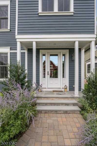 99 Claremont Ave - Photo 3 of 16
