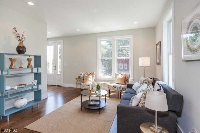 99 Claremont Ave - Photo 5 of 16