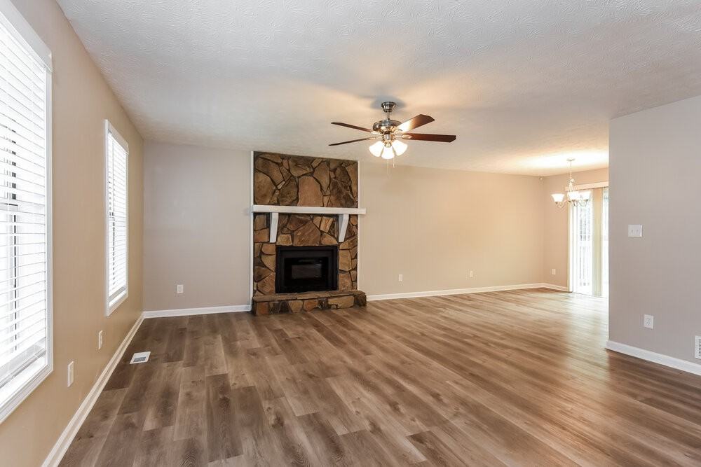 2405 Betsy Ct Sw - Photo 5 of 18