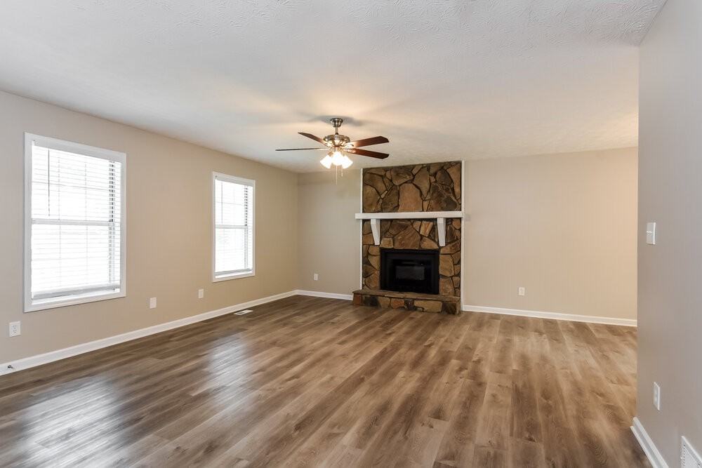 2405 Betsy Ct Sw - Photo 6 of 18