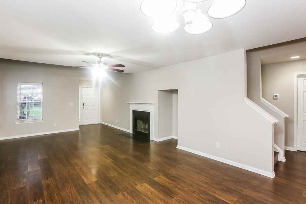 7124 Fox Point Dr - Photo 7 of 17