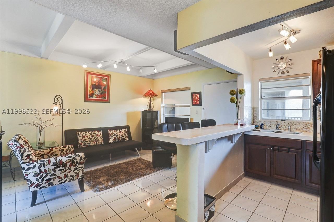 3536 Ne 168th St #502 - Photo 4 of 21