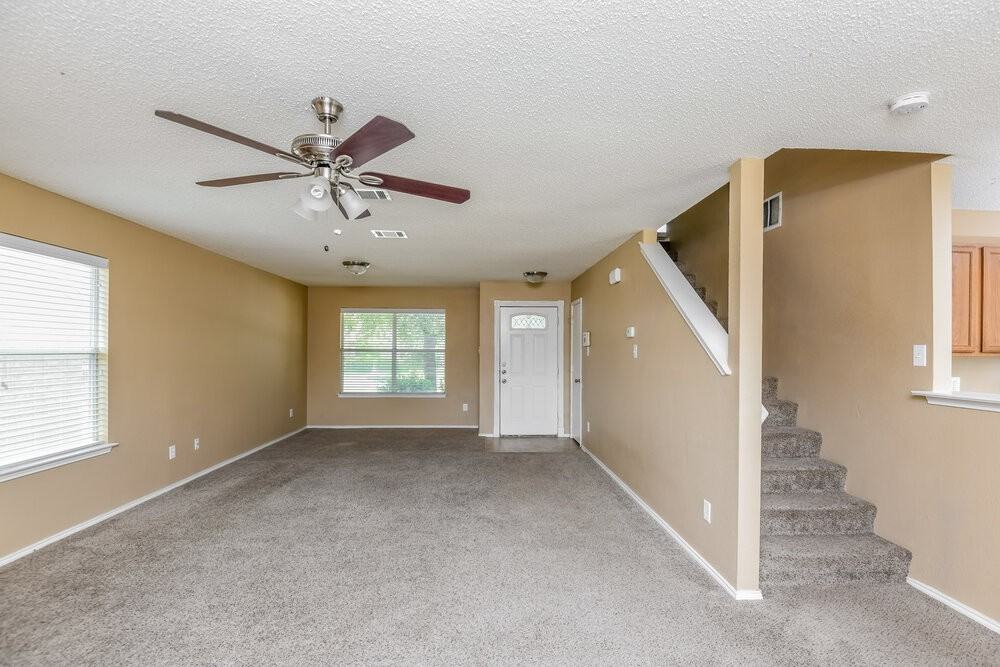 949 Canary Dr - Photo 6 of 25
