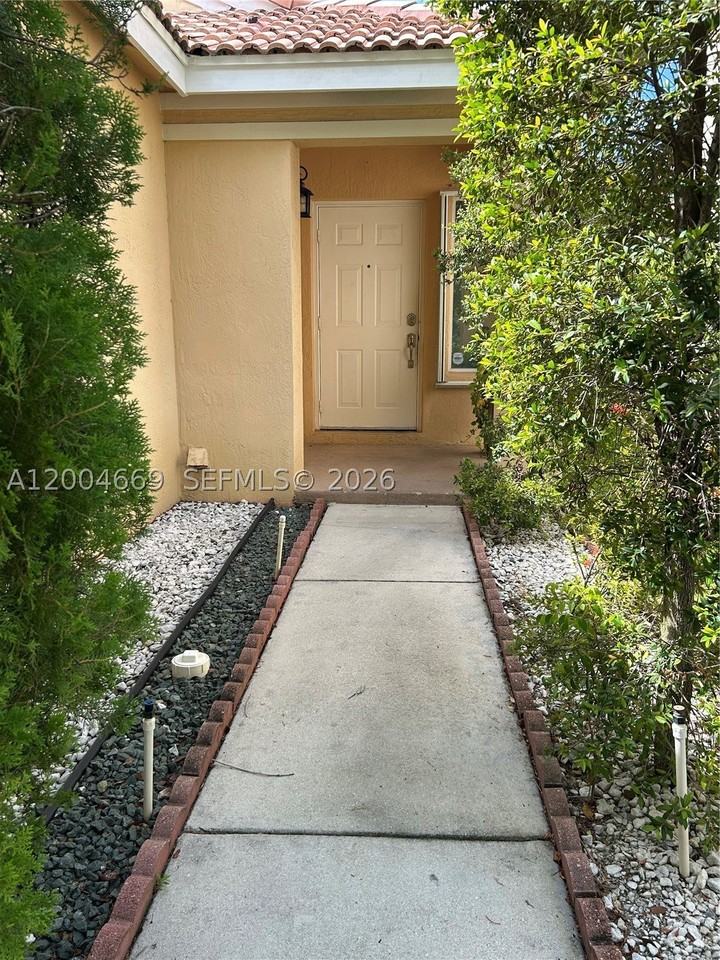 4291 Magnolia Ridge Dr - Photo 2 of 18