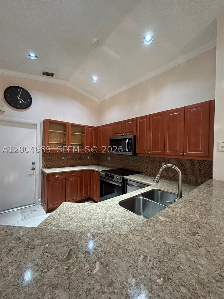 4291 Magnolia Ridge Dr - Photo 3 of 18