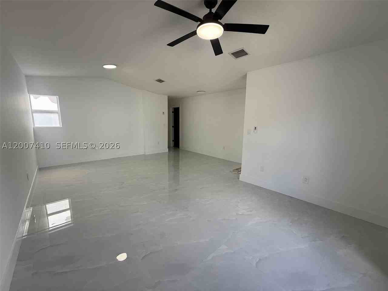 10058 Sw 156th Ct - Photo 6 of 20